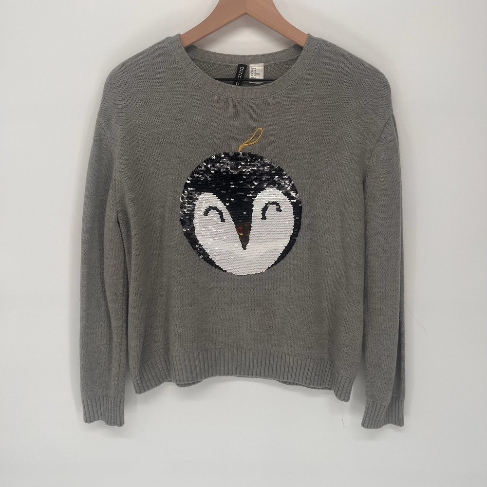 H&M Divided Sweater Women Medium Gray Reversible Sequin Penguin Holiday Festive
